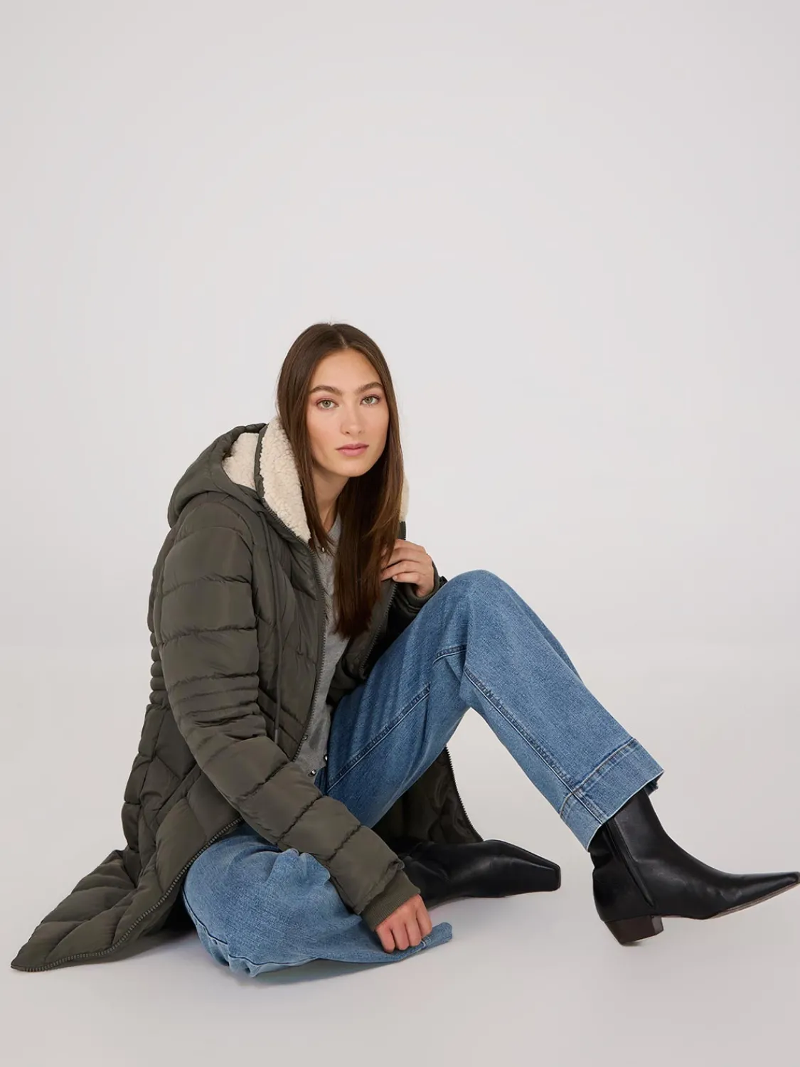 Suzy Shier Puffers & Jackets|Puffers & Jackets>Mid-Length Hooded Puffer