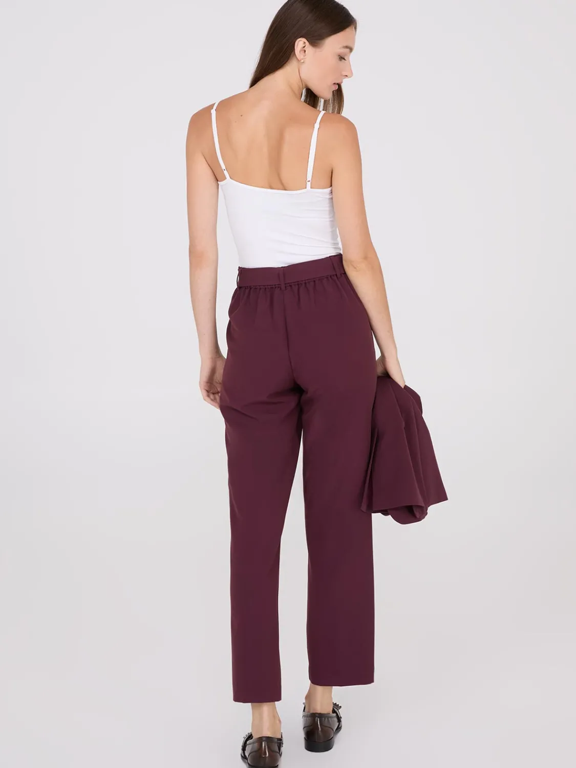 Suzy Shier Suiting|Bottoms>Mid-Rise Pleated Pants