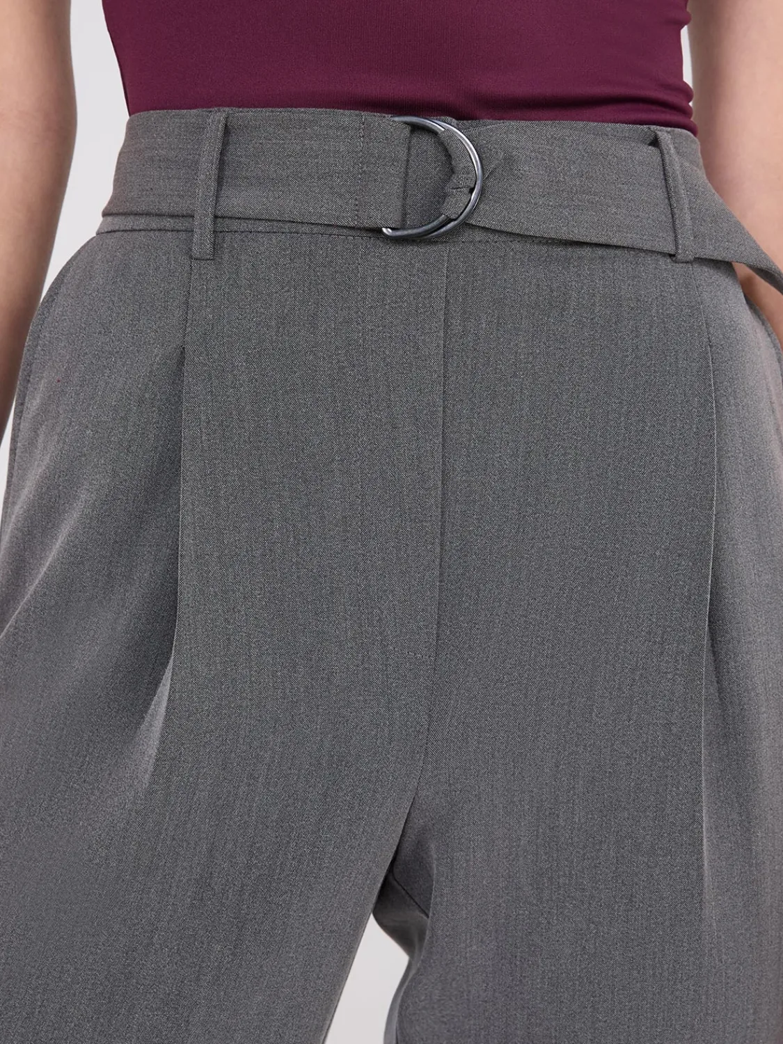 Suzy Shier Suiting|Bottoms>Mid-Rise Pleated Pants