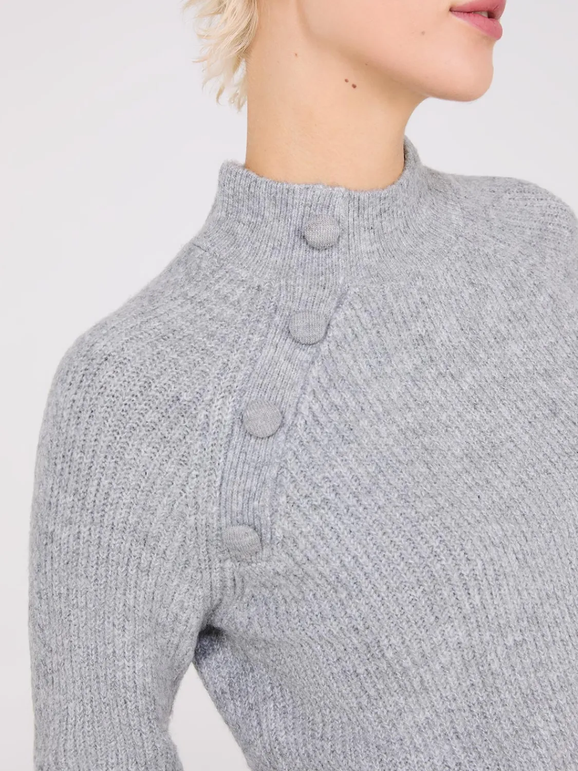 Suzy Shier Long Sleeve|Sweaters & Cardigans>Mock Neck Sweater With Button Details