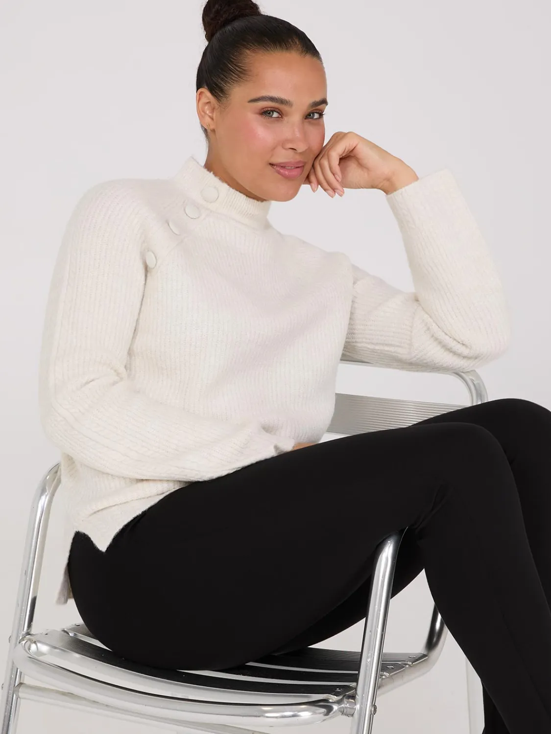 Suzy Shier Long Sleeve|Sweaters & Cardigans>Mock Neck Sweater With Button Details