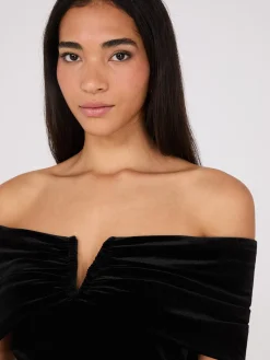 Suzy Shier Sleeveless|Fashion Tops>Off-The-Shoulder Velvet Top