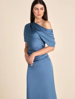 Suzy Shier Evening Gowns - Le Château>One-Shoulder Satin Gown With Pleated Detail