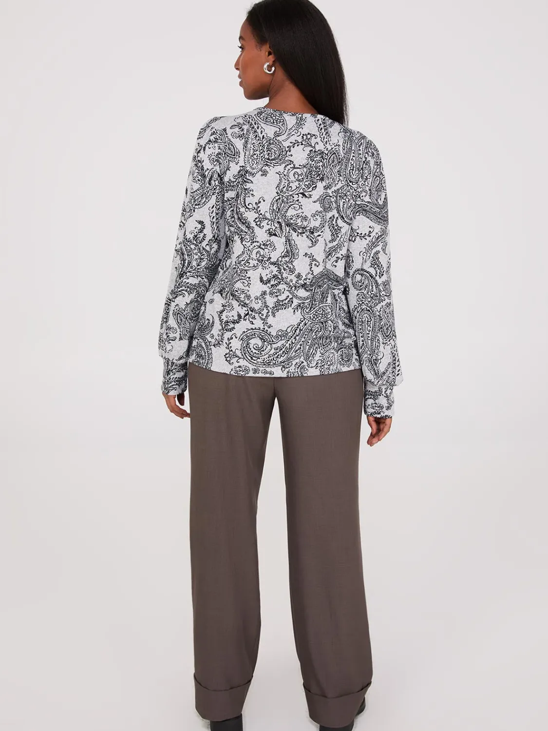 Suzy Shier Long Sleeve>Paisley Print Balloon Sleeve Top
