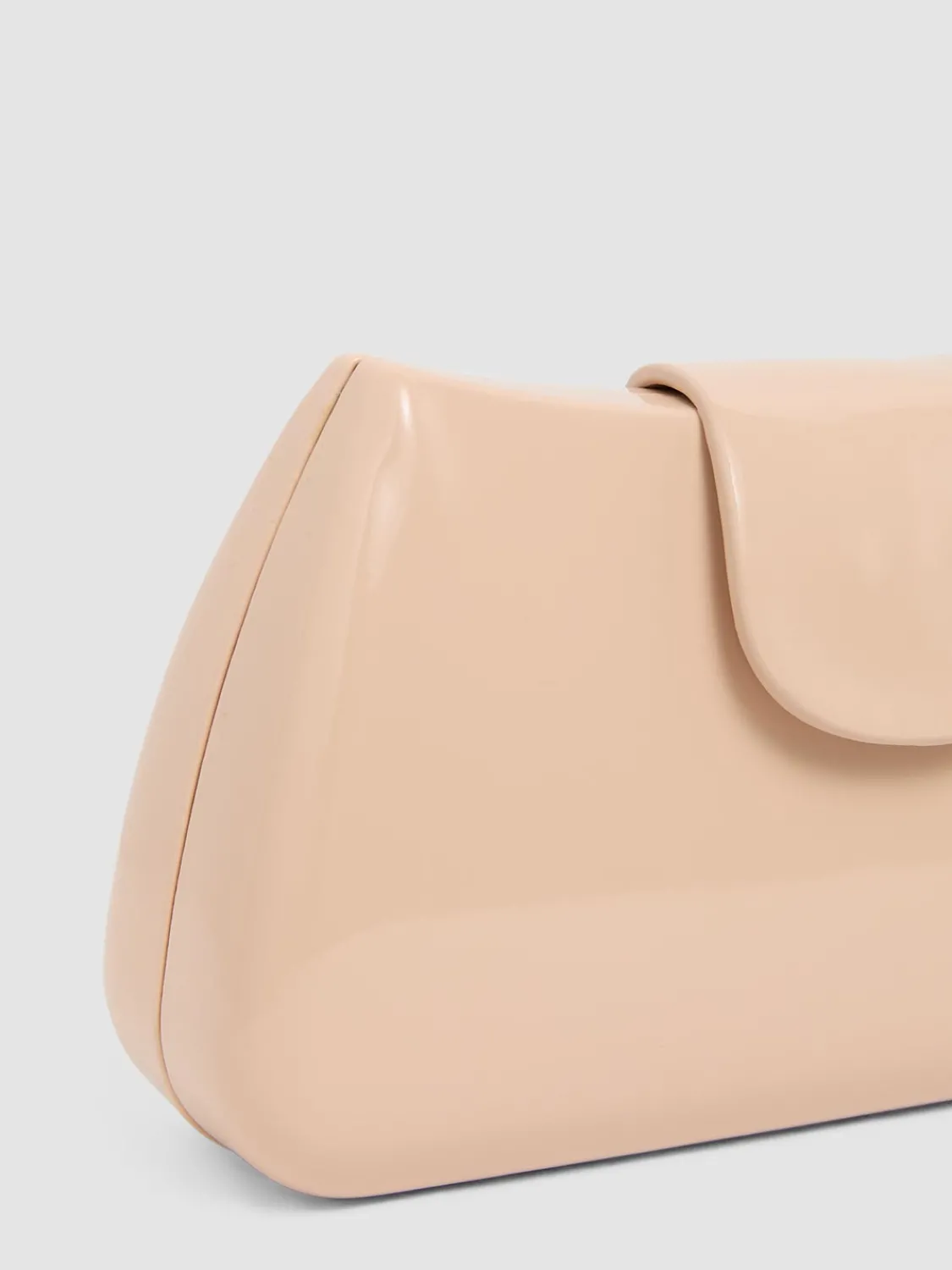 Suzy Shier Handbags By Le Château>Patent Leather Bag With Flapover Closure