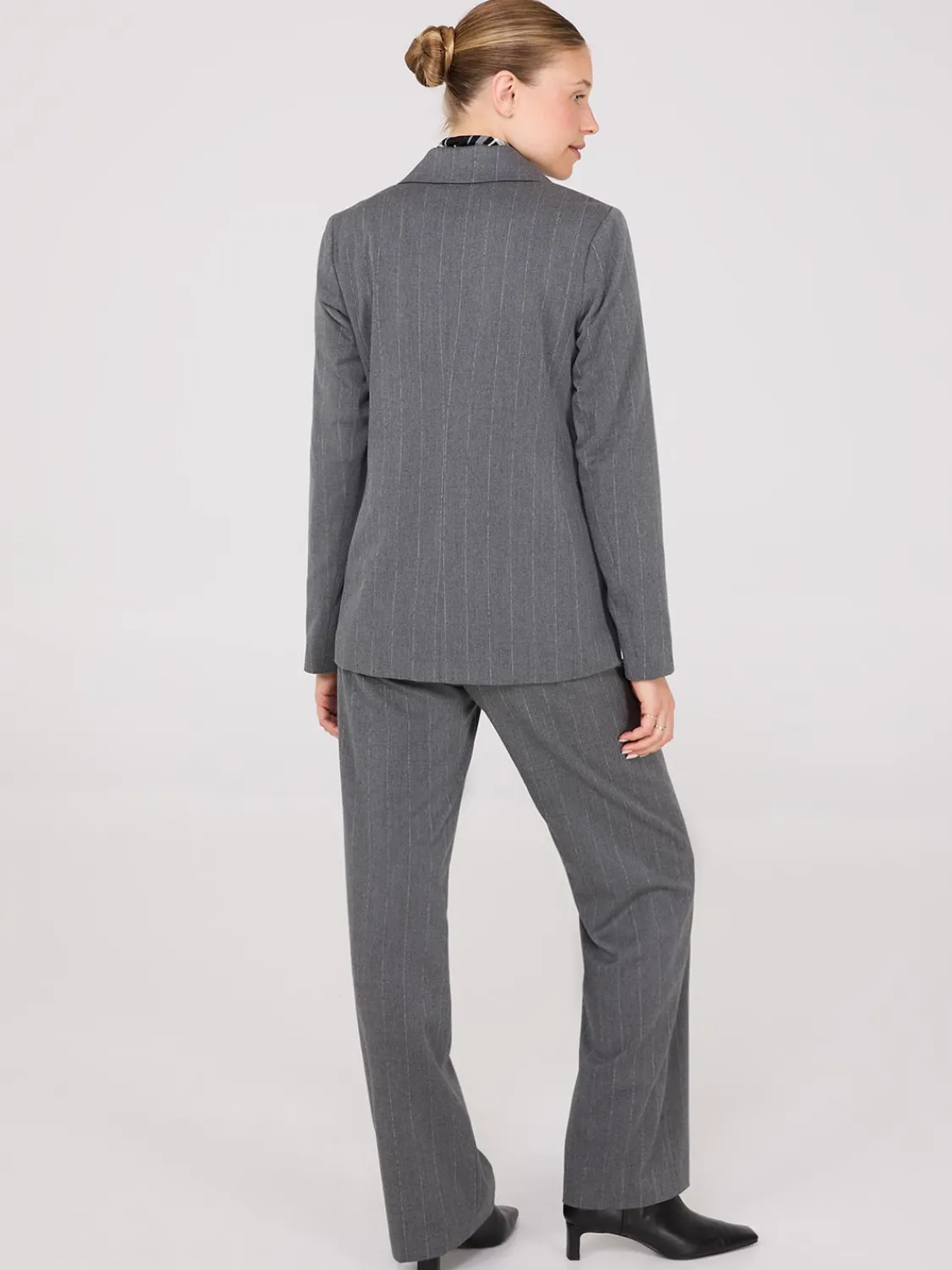 Suzy Shier Suiting|Blazers & Vests>Pinstripe 1-Button Blazer