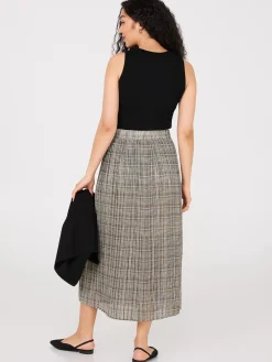 Suzy Shier Skirts><noscript><img width=