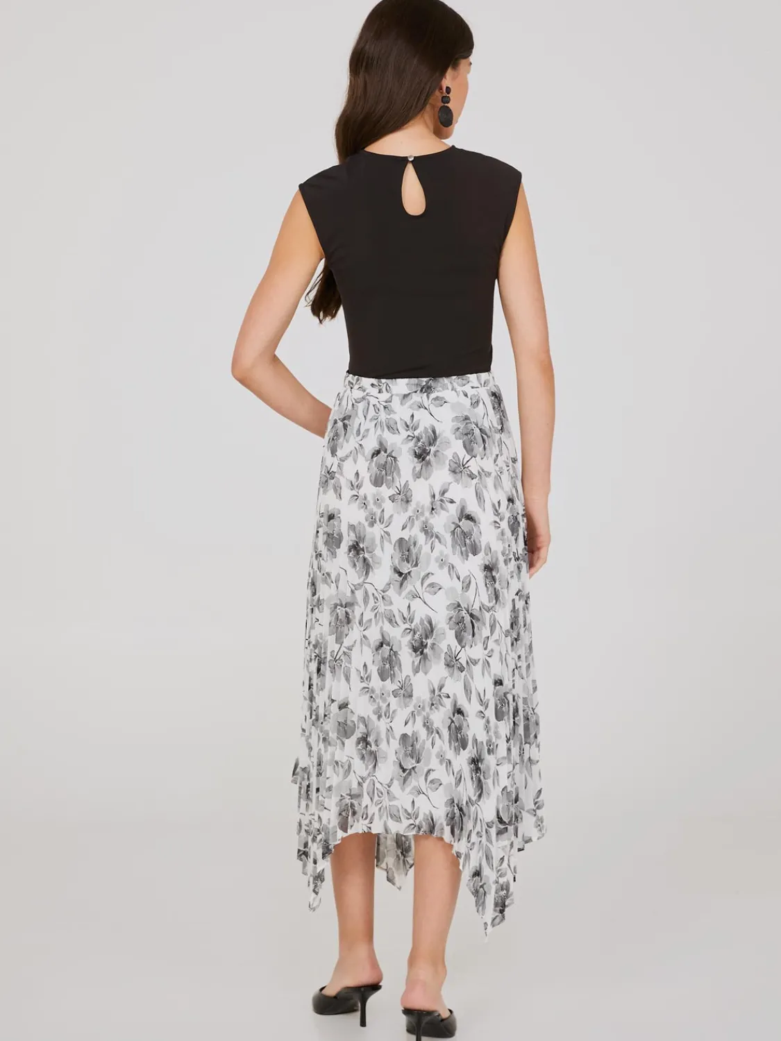 Suzy Shier Skirts>Printed Asymmetrical Hem Chiffon Skirt