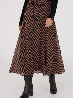 Suzy Shier Skirts>Printed Chiffon Button-Front Skirt