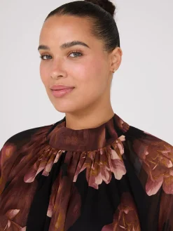Suzy Shier Tops|Long Sleeve>Printed Chiffon High Neck Blouse