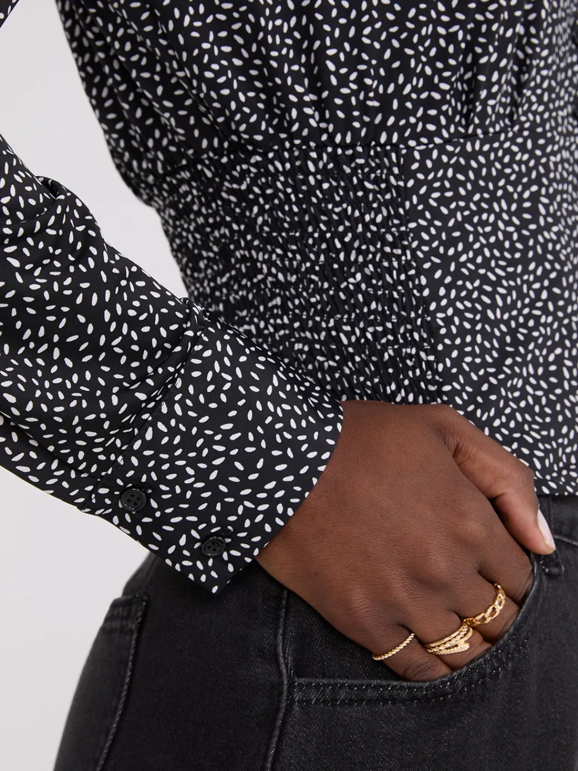 Suzy Shier Tops|Long Sleeve>Printed Empire Waist Button-Front Blouse