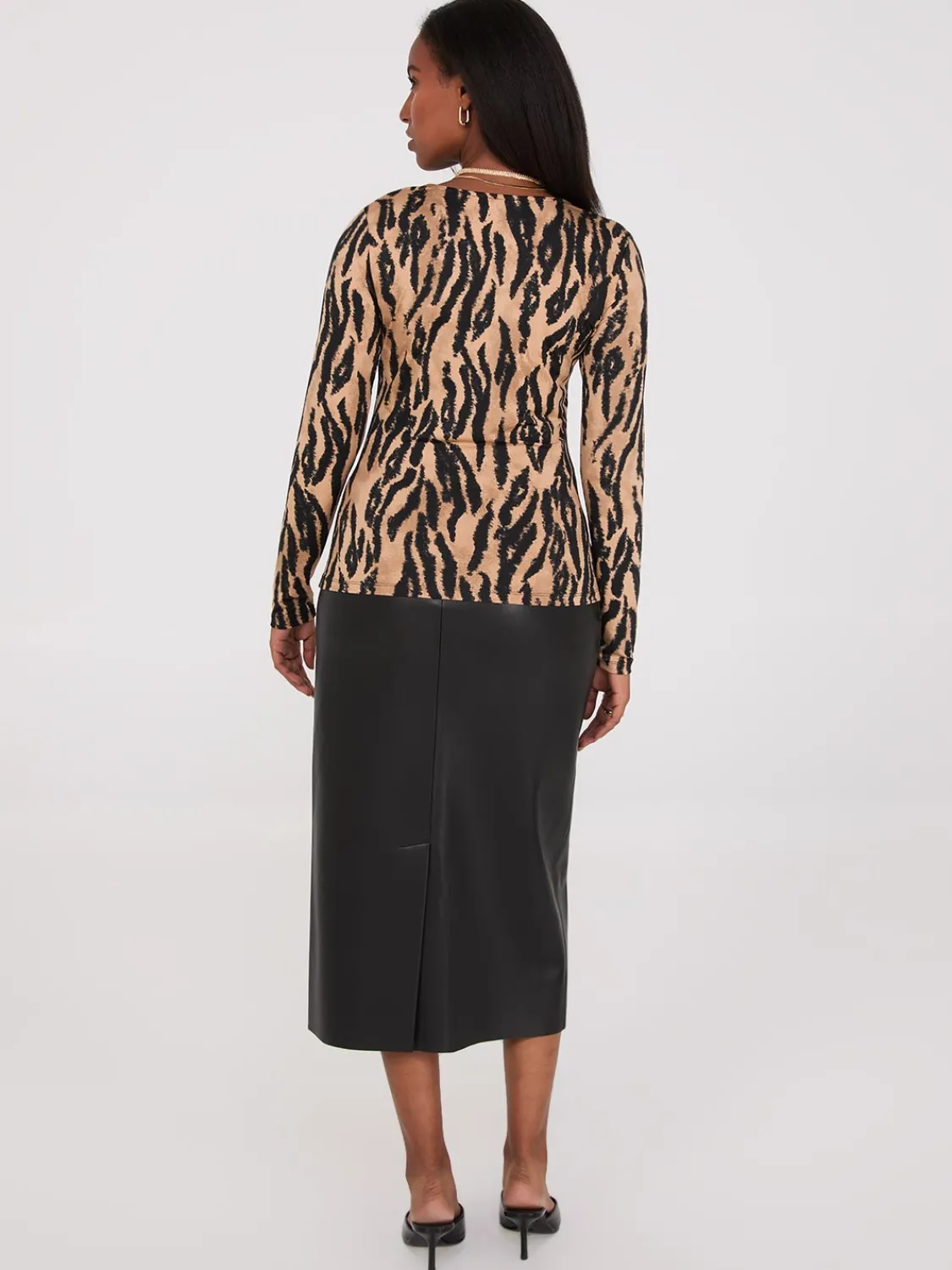 Suzy Shier Tops|Long Sleeve>Printed Long Sleeve Jersey Top