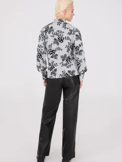 Suzy Shier Long Sleeve><noscript><img width=