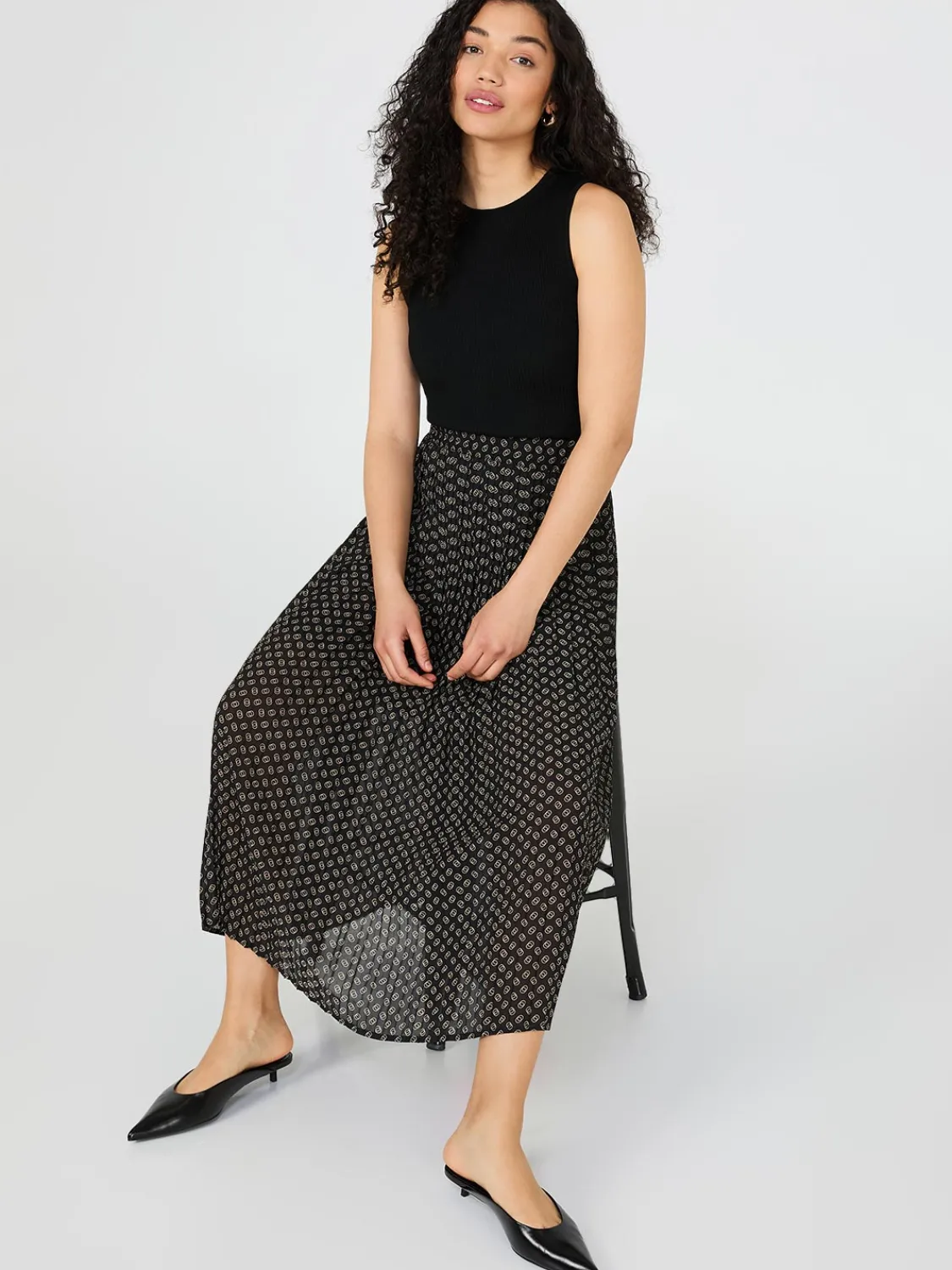 Suzy Shier Skirts>Printed Pleated Chiffon Skirt