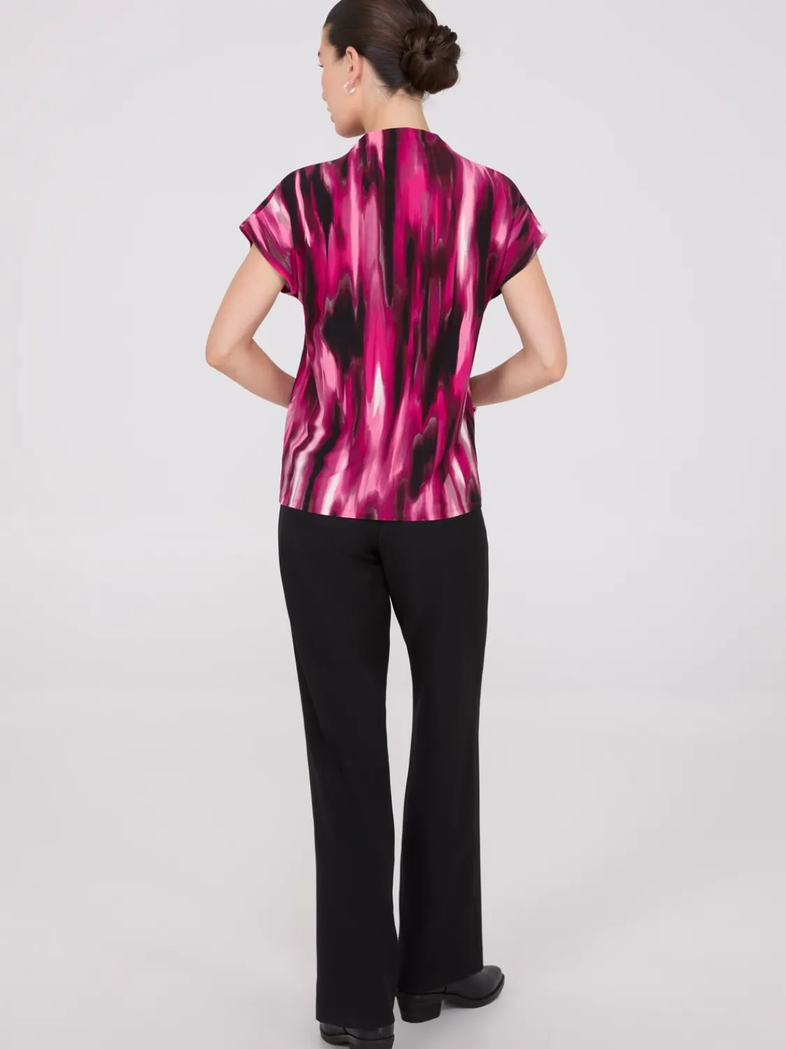 Suzy Shier Tops|Short Sleeve>Printed Short Dolman Sleeve Funnel Neck Top