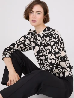 Suzy Shier Tops|Long Sleeve>Printed Textured 3/4 Sleeve Round Neck Top