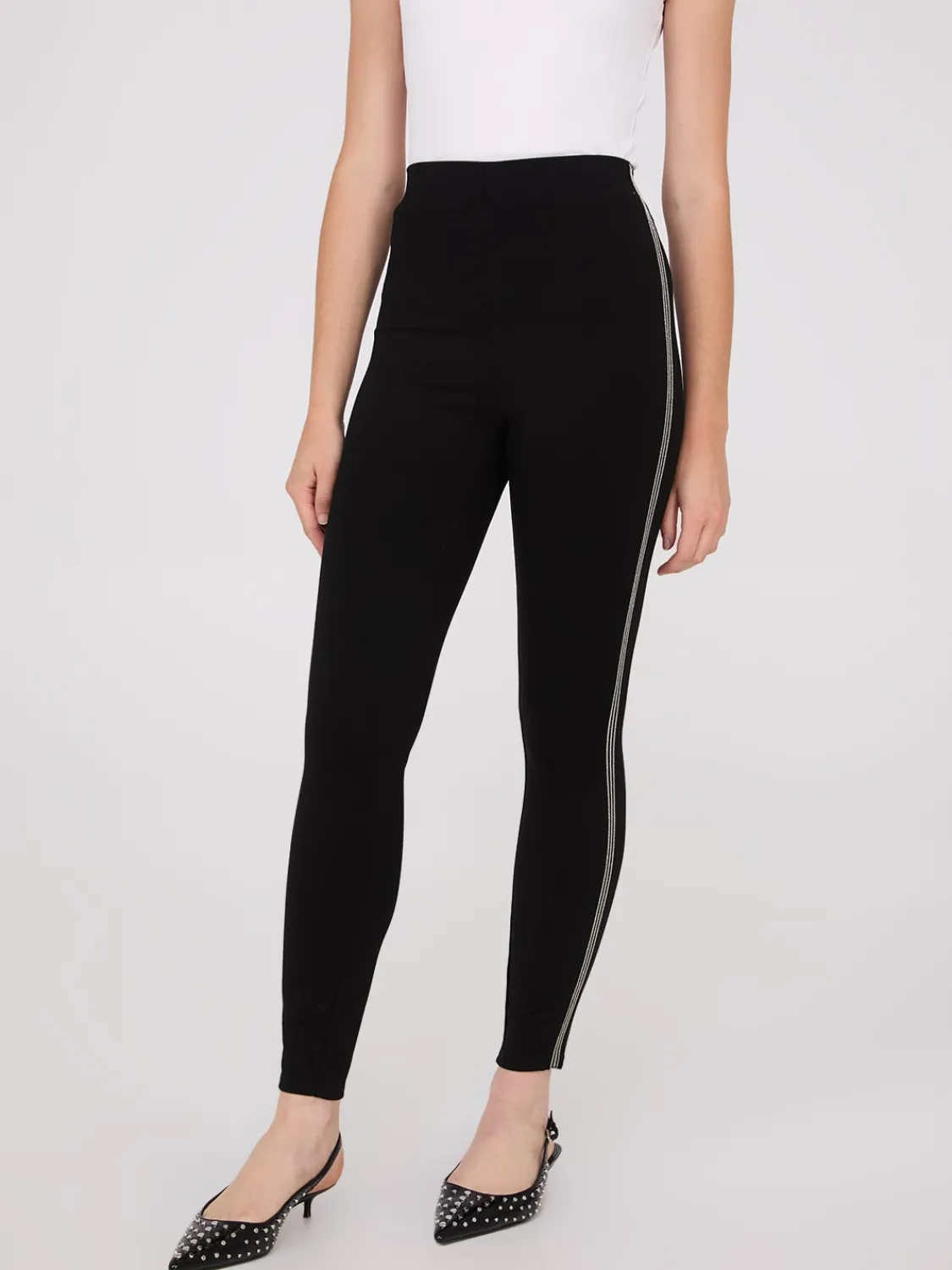 Suzy Shier Pants>Rhinestone Side Trim Skinny Leg Pants