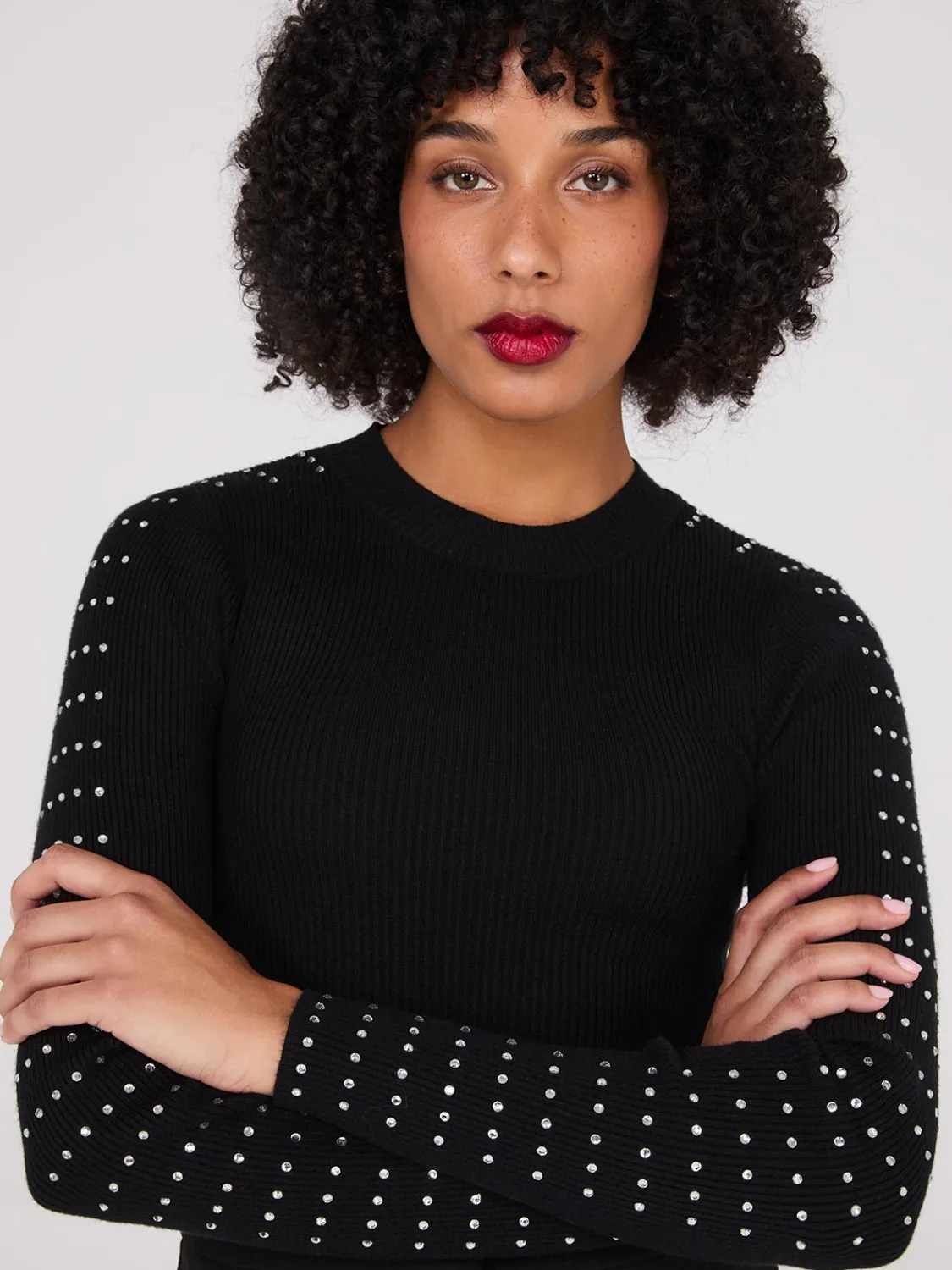 Suzy Shier Long Sleeve|Fashion Tops>Rhinestone Stud Crew Neck Sweater