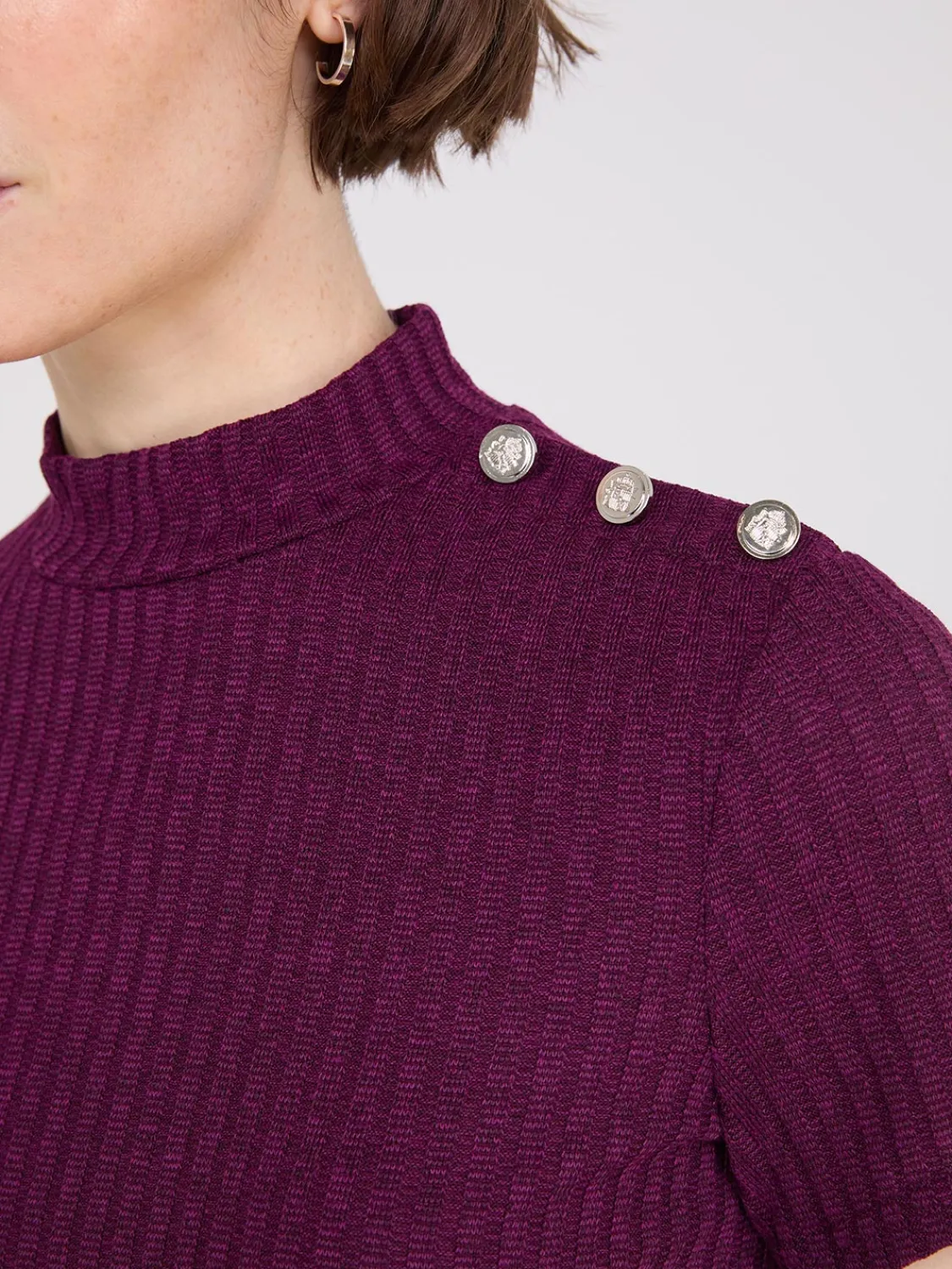 Suzy Shier Short Sleeve>Ribbed Mock Neck Top With Button Details