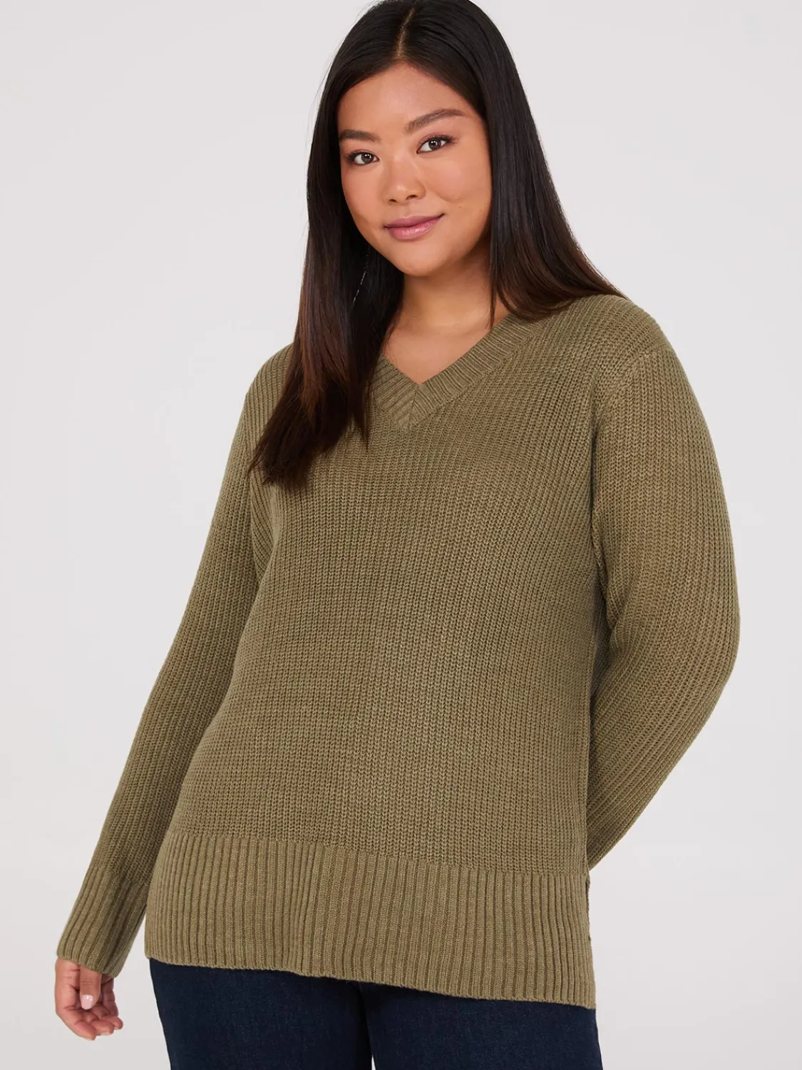 Suzy Shier Long Sleeve|Sweaters & Cardigans>Ribbed V-Neck Sweater With Side Slits