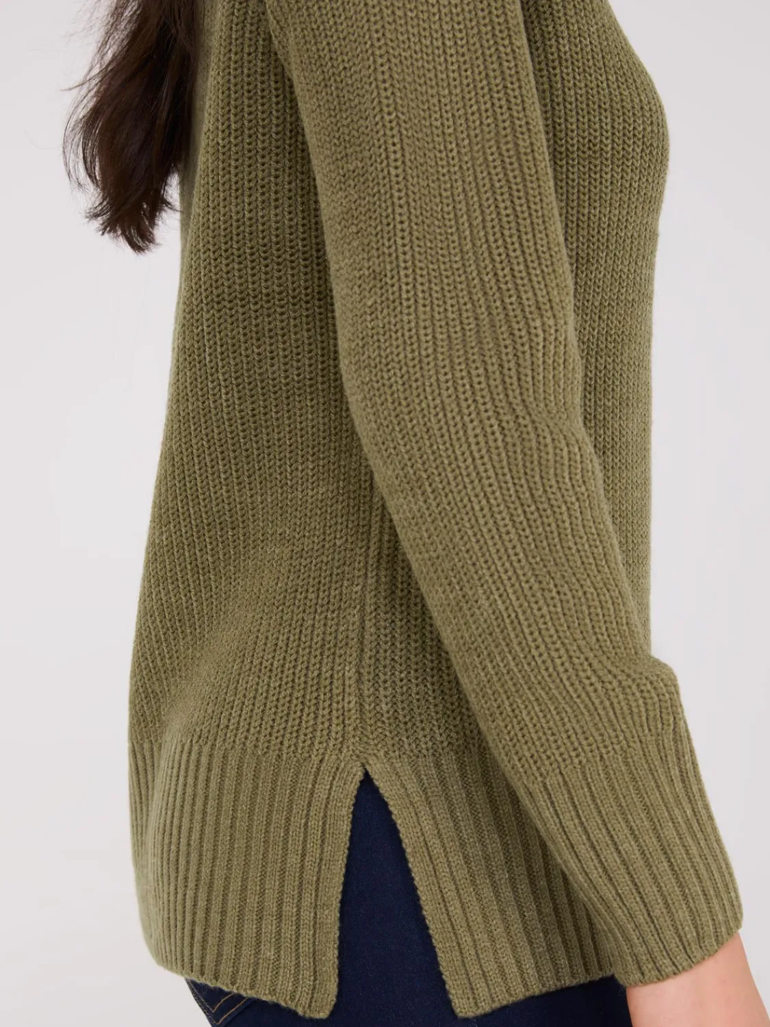 Suzy Shier Long Sleeve|Sweaters & Cardigans>Ribbed V-Neck Sweater With Side Slits