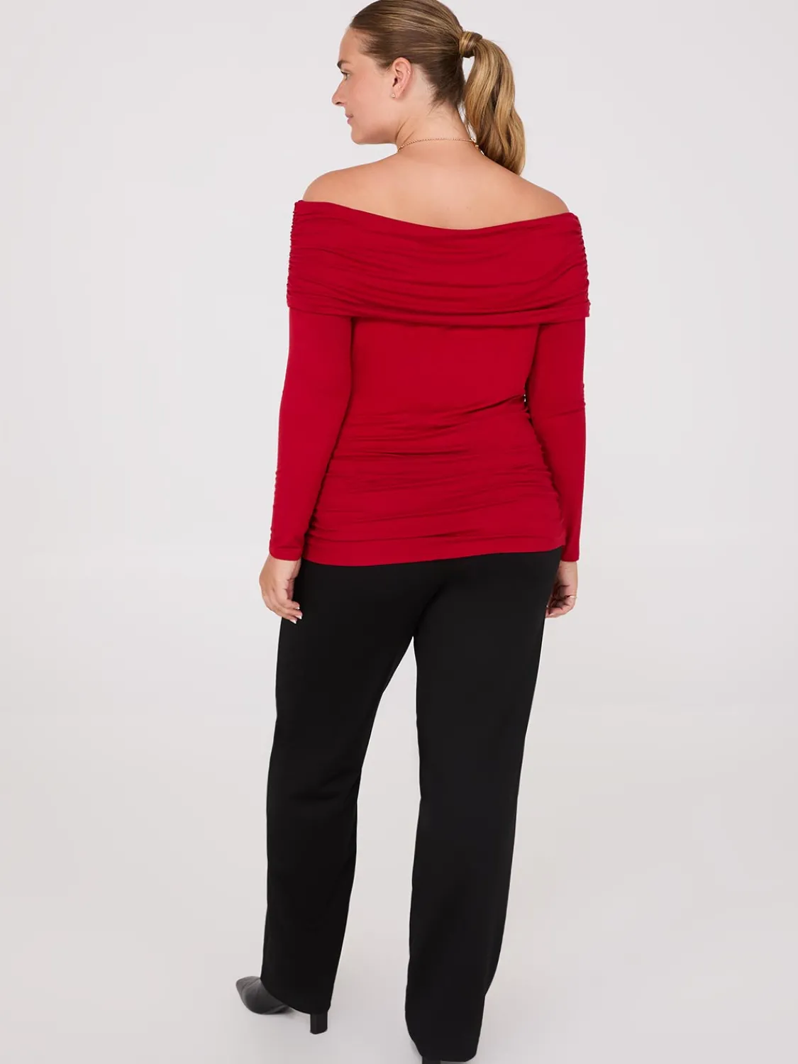Suzy Shier Tops|Long Sleeve>Ruched Off-The-Shoulder Top