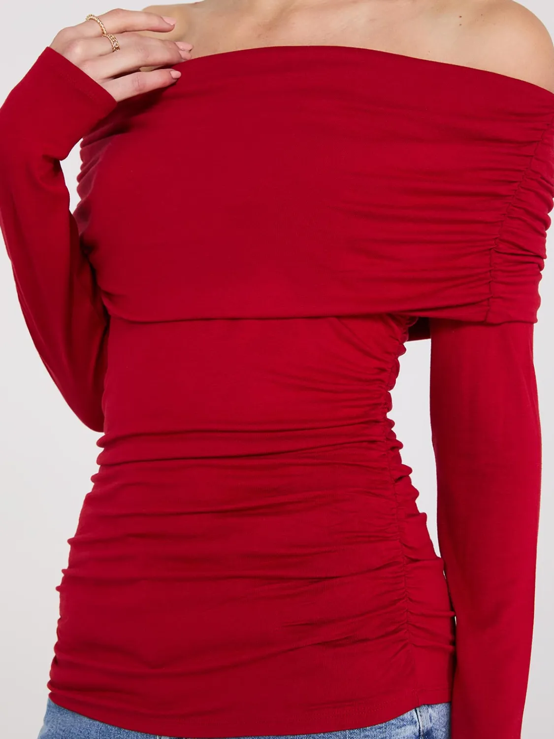 Suzy Shier Tops|Long Sleeve>Ruched Off-The-Shoulder Top