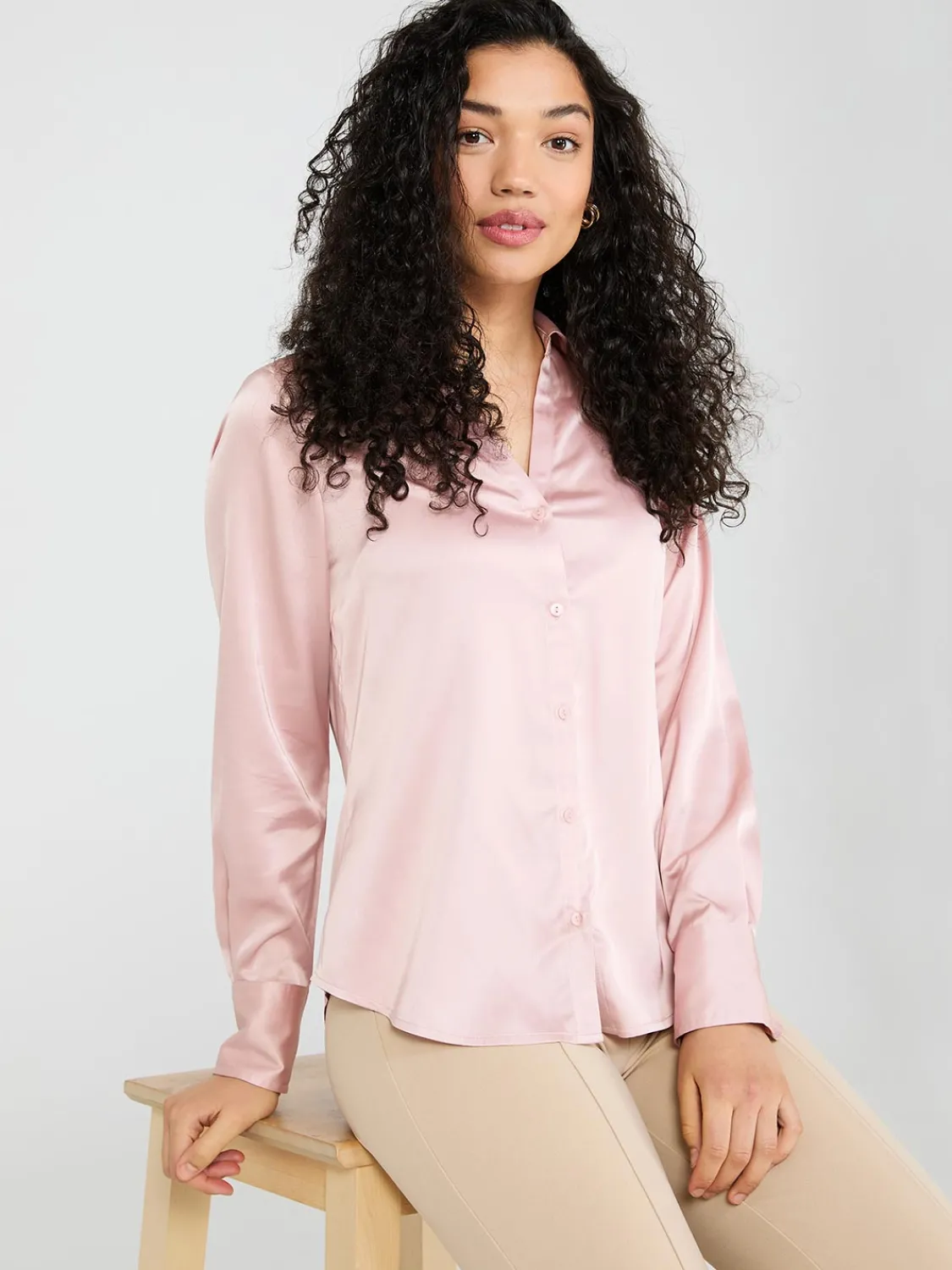 Suzy Shier Tops|Long Sleeve>Satin Button-Front Blouse