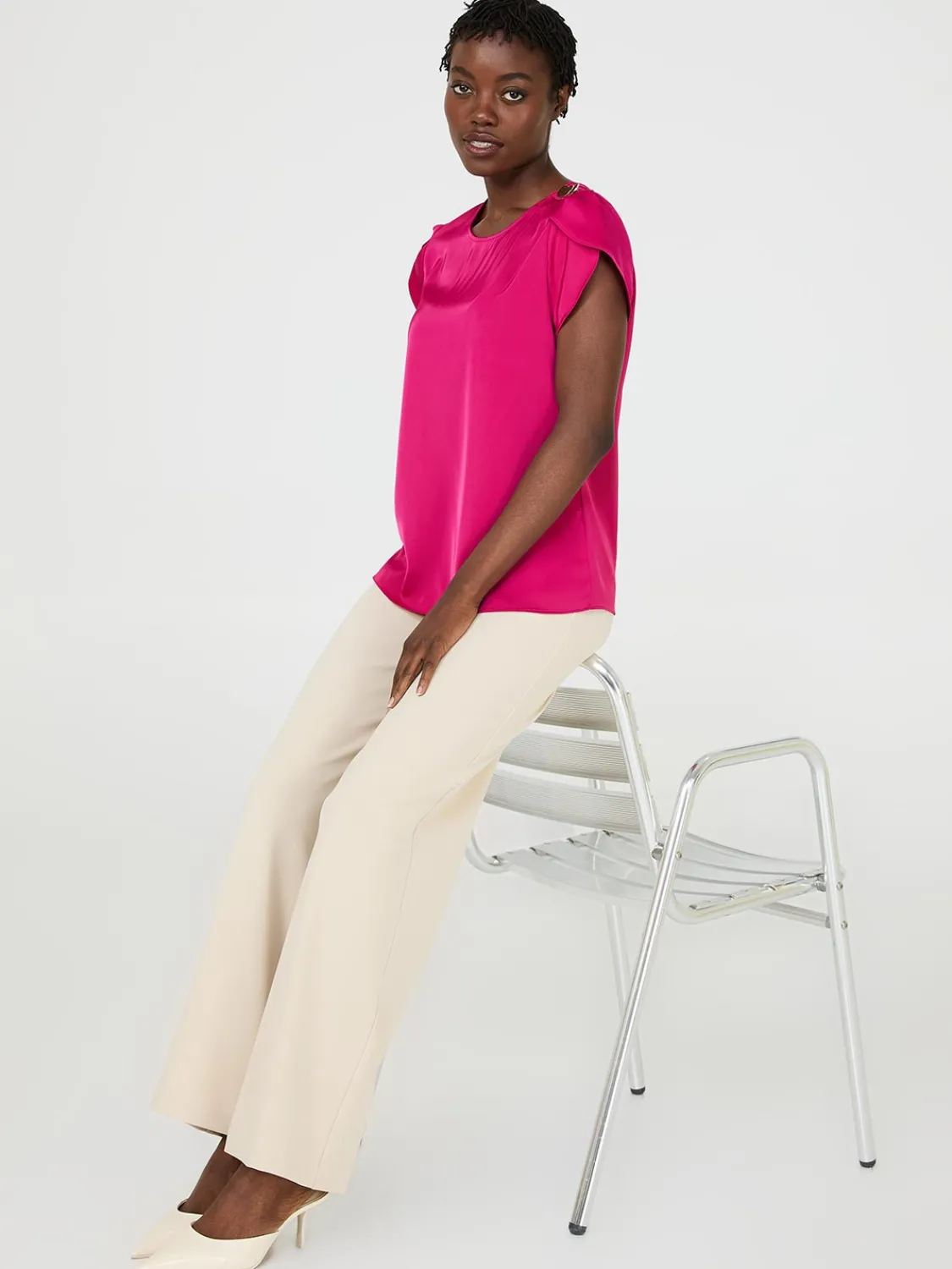 Suzy Shier Tops|Short Sleeve>Satin Tulip Sleeve Blouse