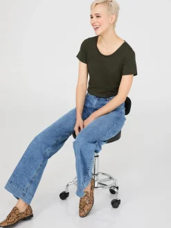 Suzy Shier Suzy Everyday|Short Sleeve><noscript><img data-lazyloaded=