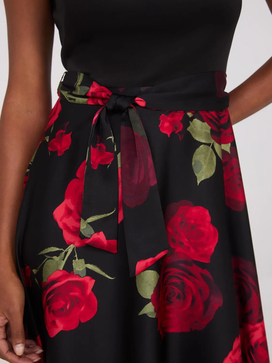 Suzy Shier Midi & Maxi|Party Dresses>Scuba Midi Dress With Printed Satin Skirt
