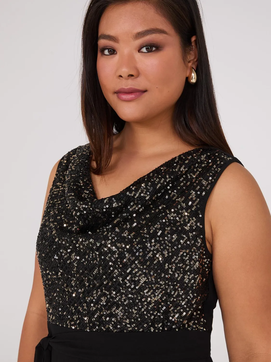 Suzy Shier Mini|Midi & Maxi>Sequin Cowl Neck Fit & Flare Dress