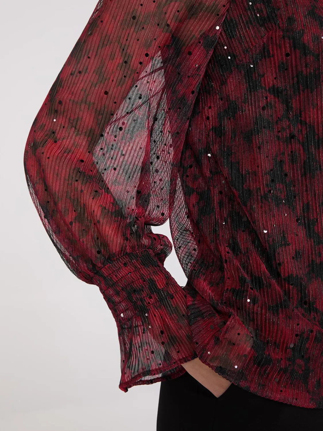 Suzy Shier Long Sleeve|Fashion Tops>Sequin Floral Print Mesh Top
