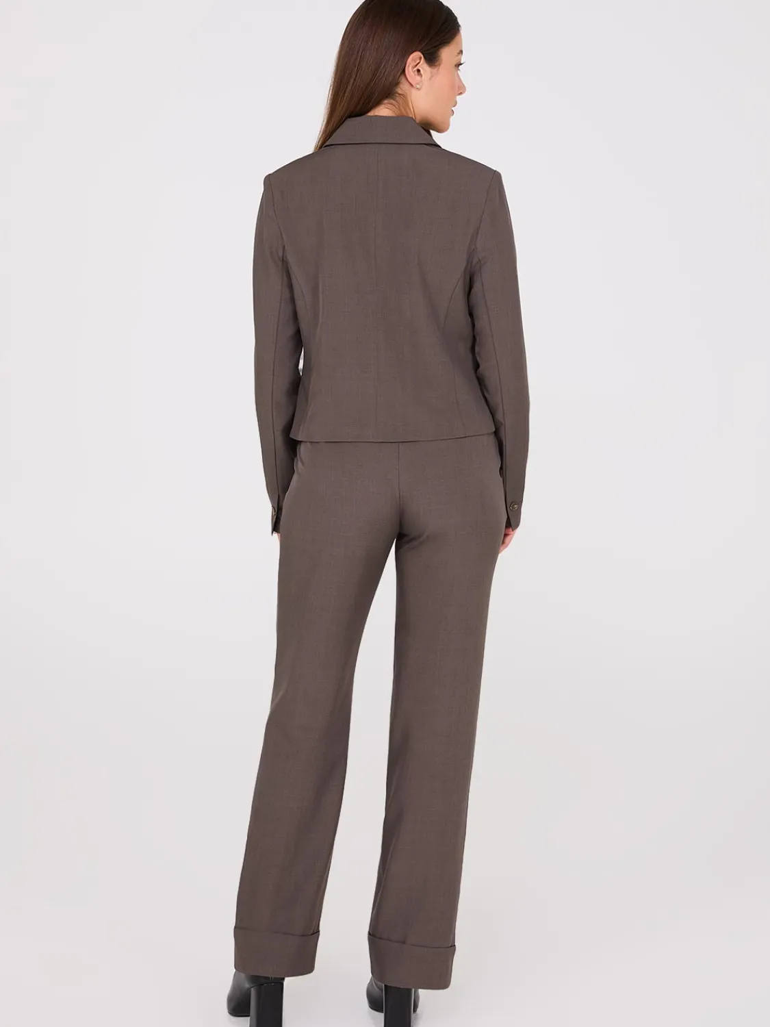 Suzy Shier Suiting|Blazers & Vests>Short 3-Button Blazer