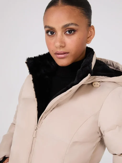 Suzy Shier Puffers & Jackets|Puffers & Jackets>Short Puffer Jacket