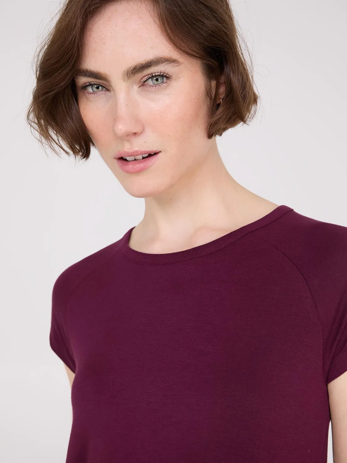 Suzy Shier Suzy Everyday|Short Sleeve>Short Raglan Sleeve T-Shirt