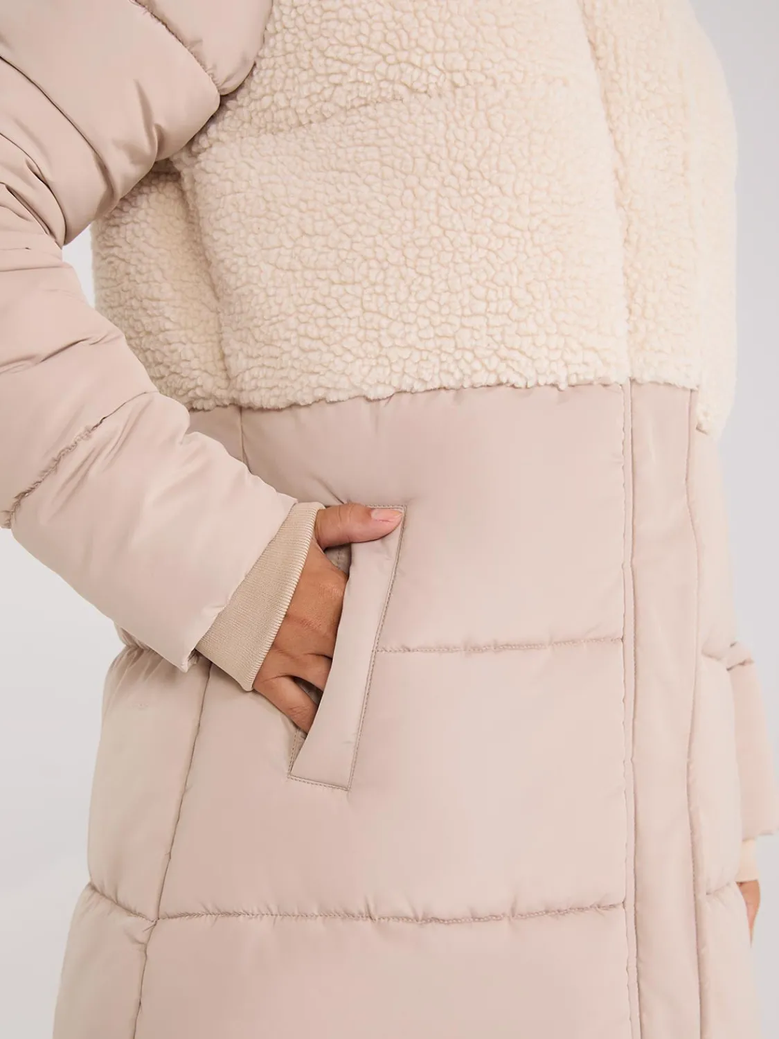 Suzy Shier Puffers & Jackets|Puffers & Jackets>Short Shearling Puffer Jacket