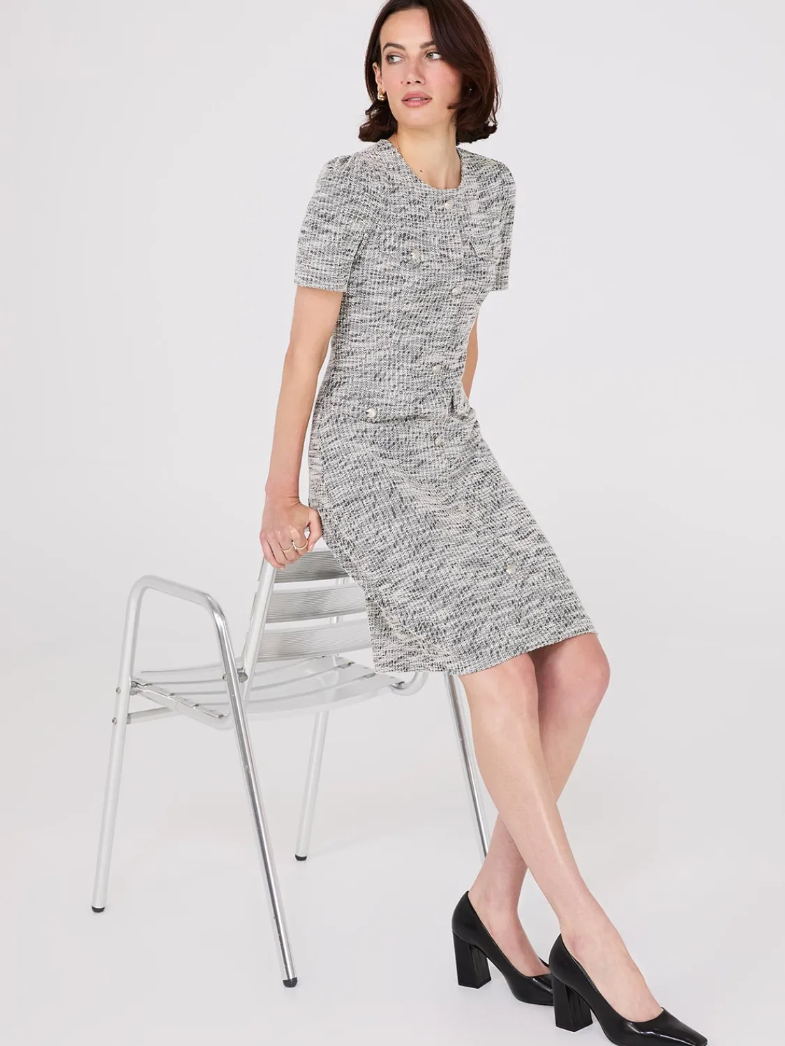 Suzy Shier Mini|Work Dresses>Short Sleeve Button-Front Boucle Sheath Dress