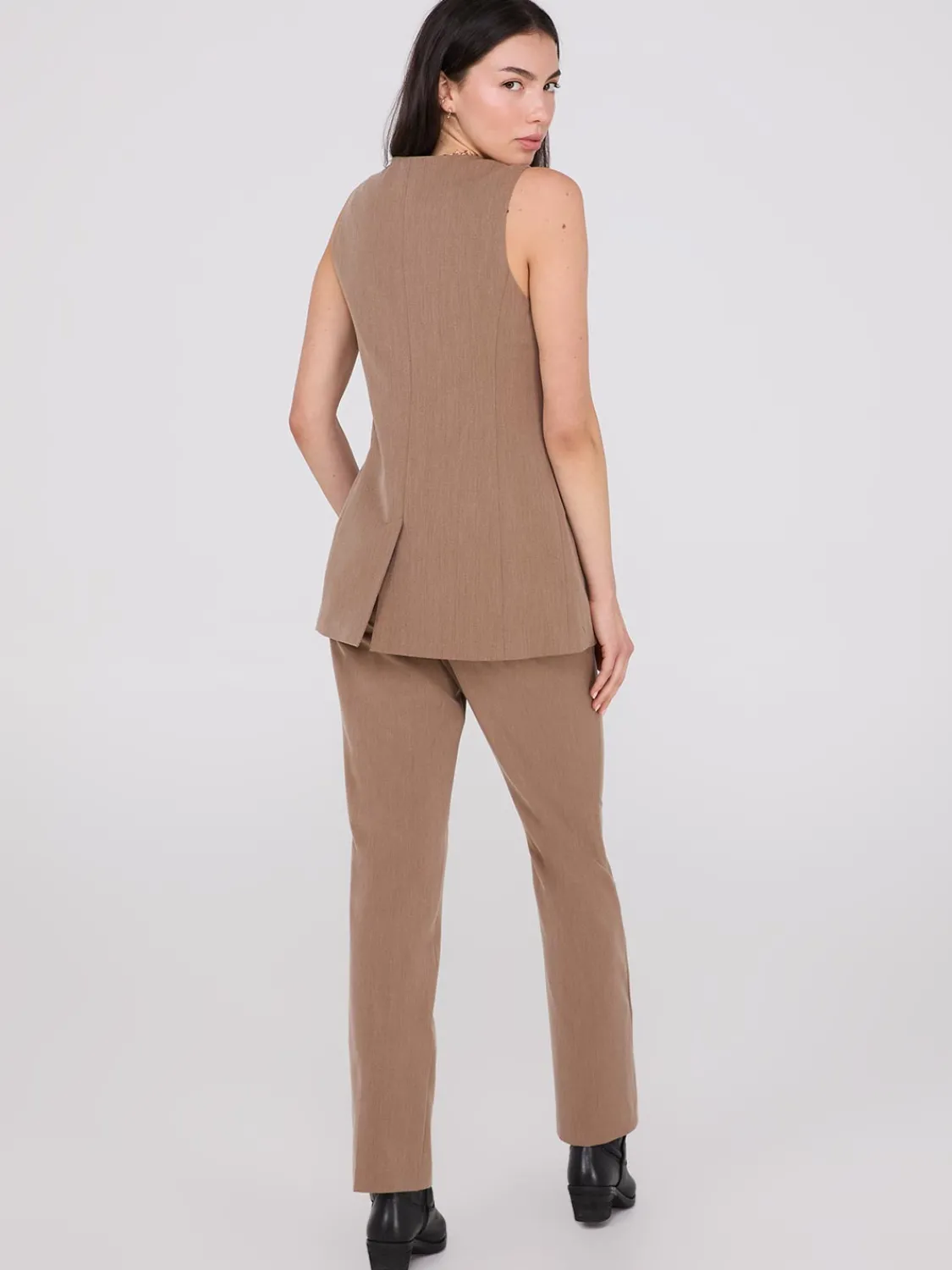 Suzy Shier Suiting|Blazers & Vests>Sleeveless 3-Button Blazer