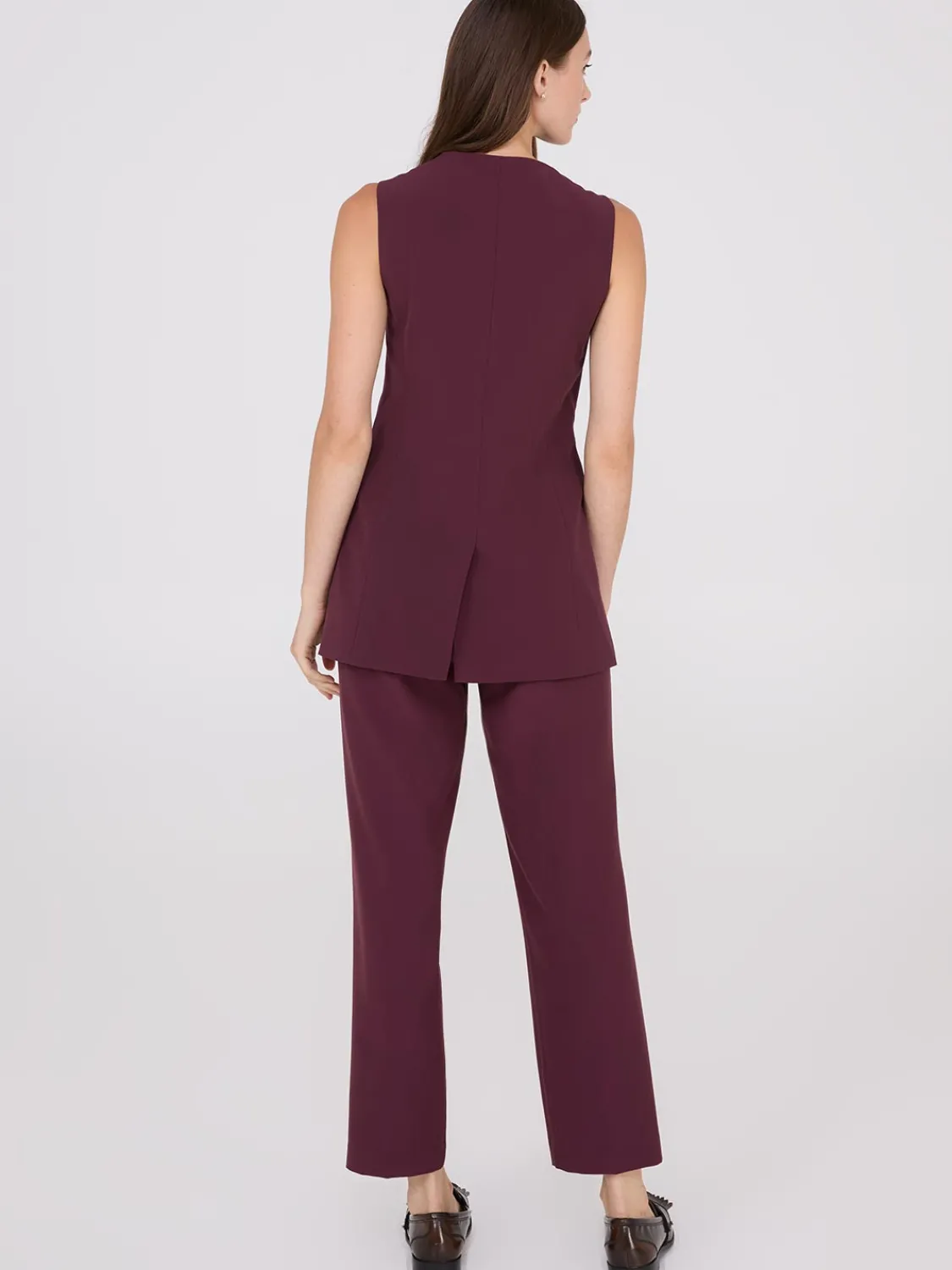 Suzy Shier Suiting|Blazers & Vests>Sleeveless 3-Button Blazer