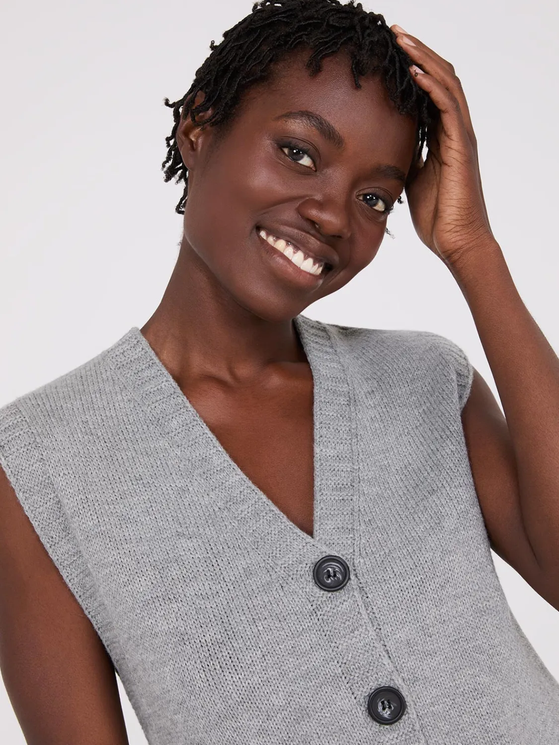 Suzy Shier Sleeveless|Sweaters & Cardigans>Sleeveless Button-Front Sweater Vest