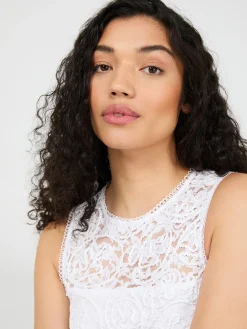 Suzy Shier Tops|Sleeveless>Sleeveless Corded Lace Top