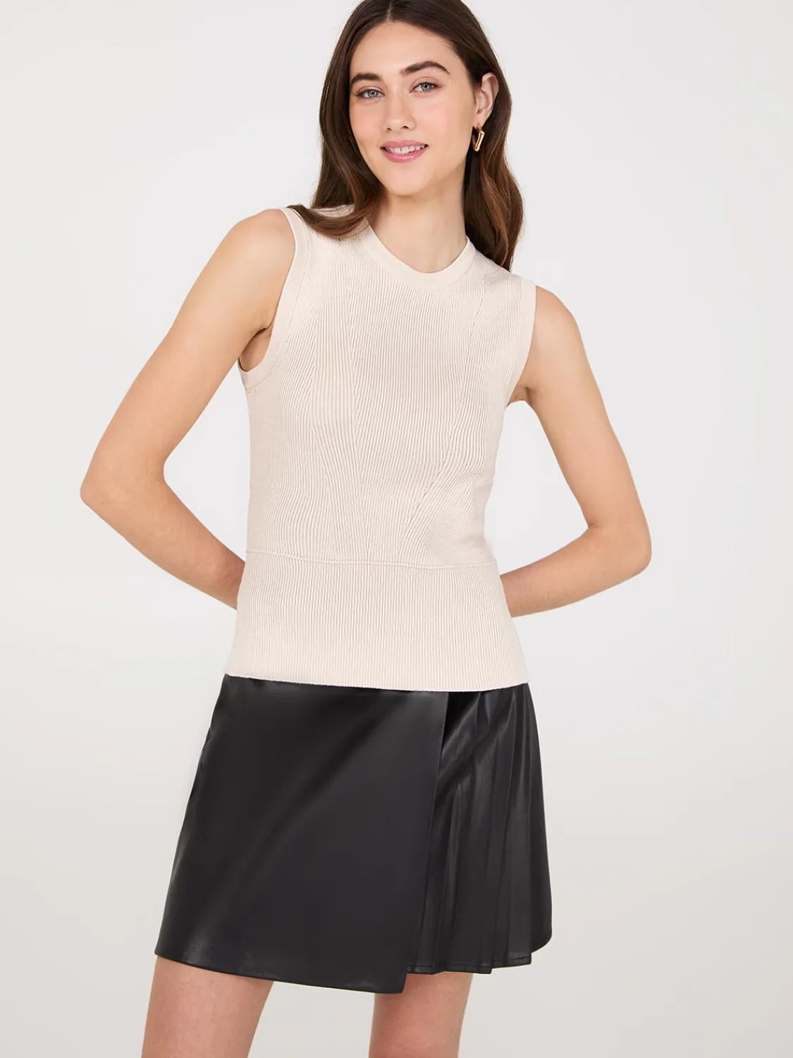 Suzy Shier Sleeveless|Sweaters & Cardigans>Sleeveless Ribbed Sweater