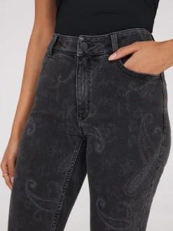 Suzy Shier Jeans|Pants>Slim Leg Paisley Jeans
