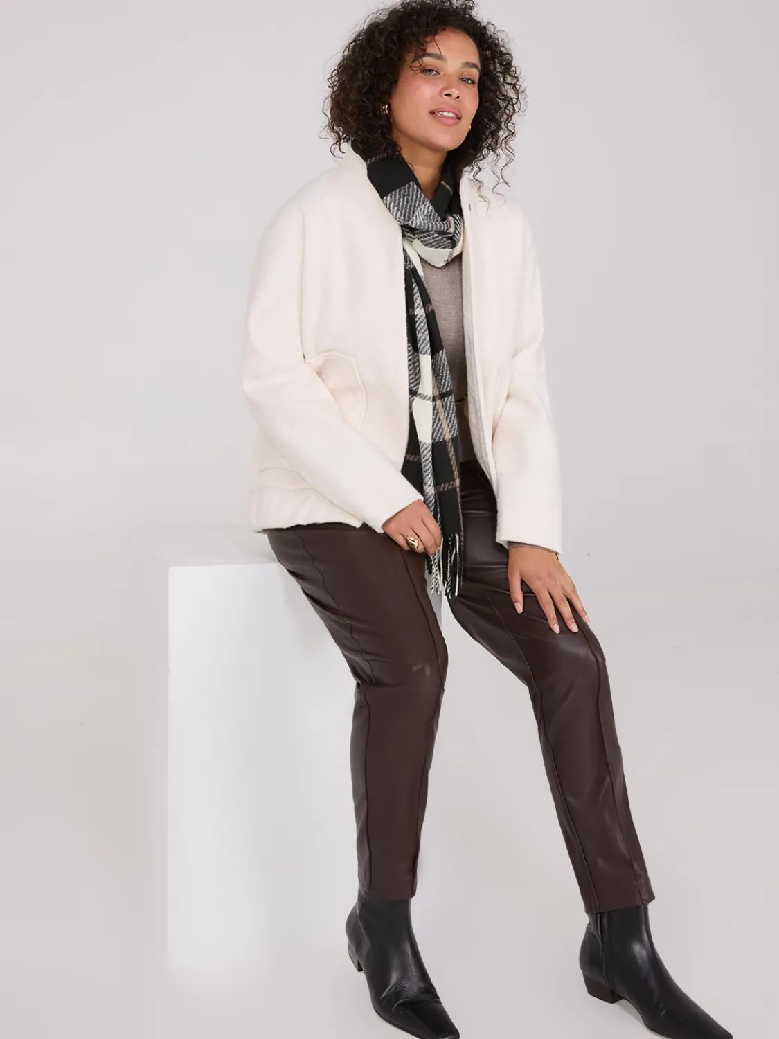 Suzy Shier Puffers & Jackets|Puffers & Jackets>Snap Front Bomber Jacket