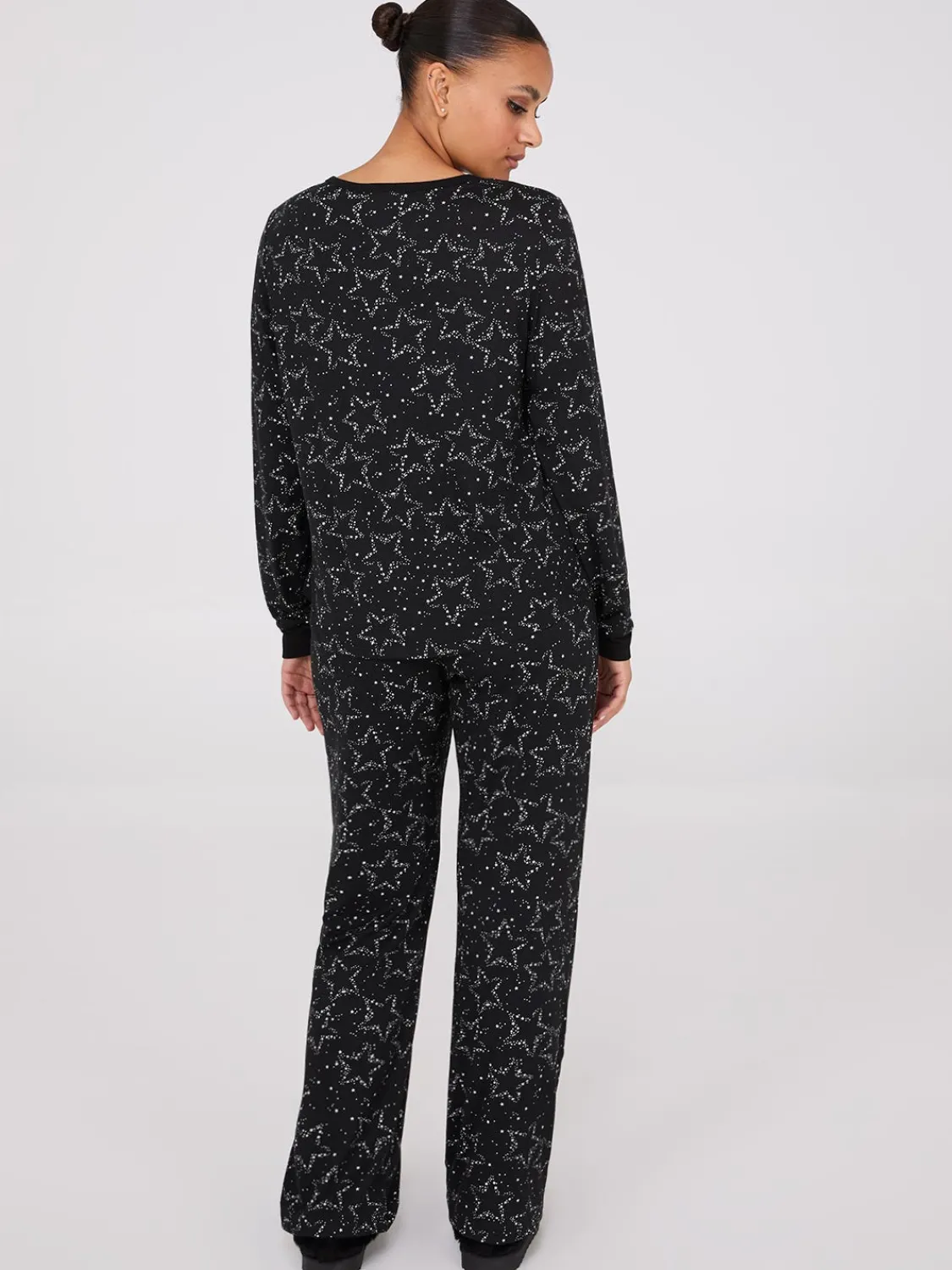 Suzy Shier Lounge & Pjs>Star Print Henley Pajama Set