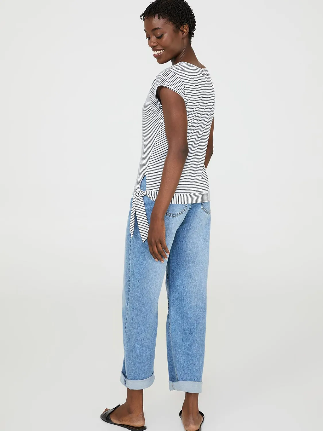 Suzy Shier Short Sleeve>Striped Front Keyhole Top