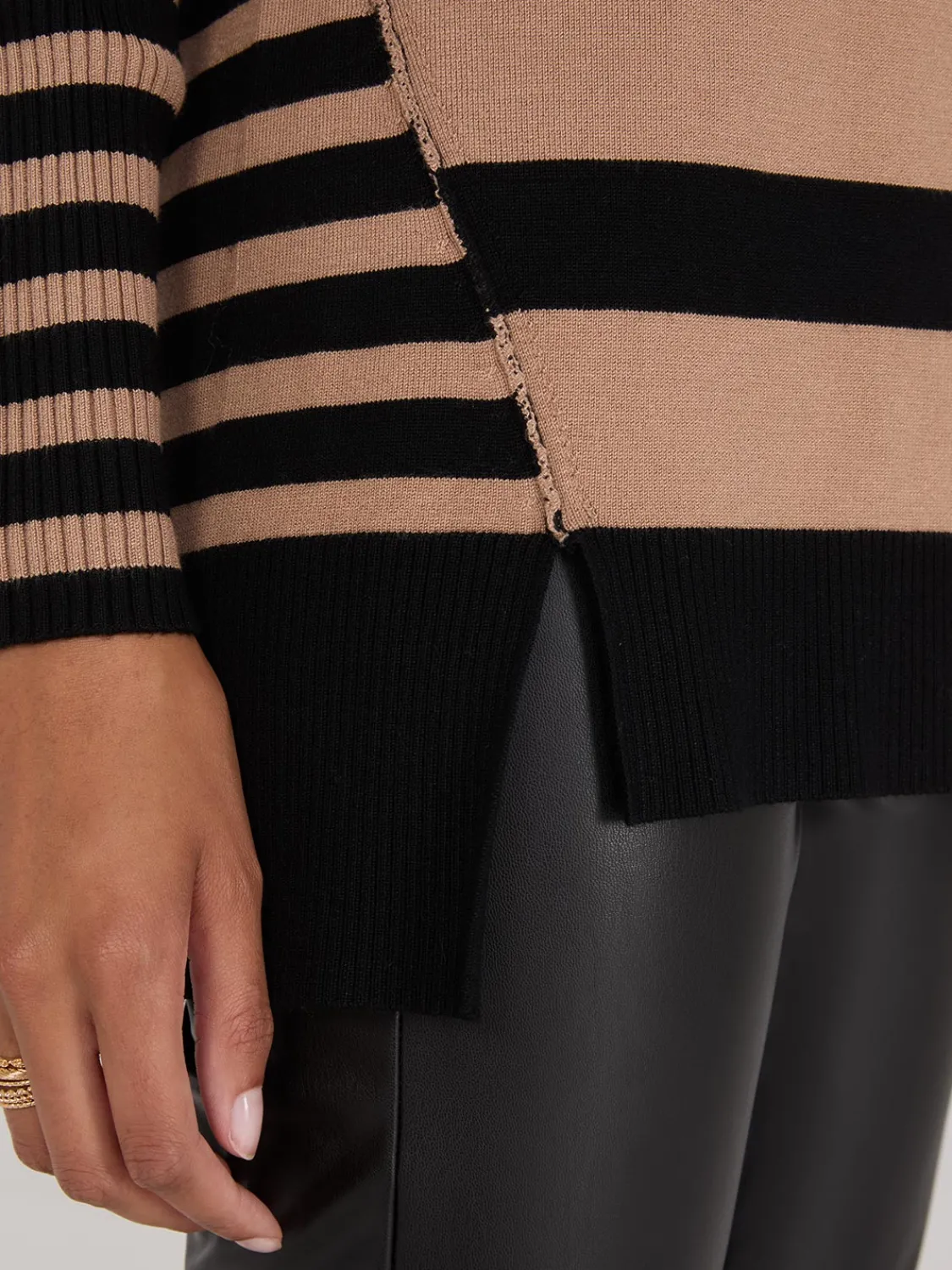 Suzy Shier Long Sleeve|Sweaters & Cardigans>Striped Ribbed V-Neck Tunic Top