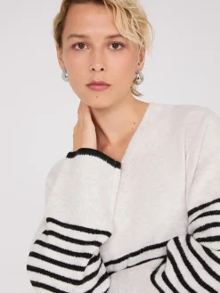 Suzy Shier Long Sleeve|Sweaters & Cardigans>Striped V-Neck Loose Sweater