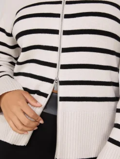 Suzy Shier Long Sleeve|Sweaters & Cardigans><noscript><img width=
